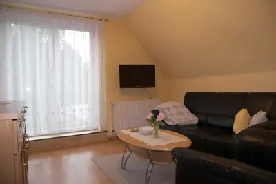 Image de Apartment Werner in a quiet location, 20 minutes walk to the Baltic Sea beach - vacation apartment in a residential building