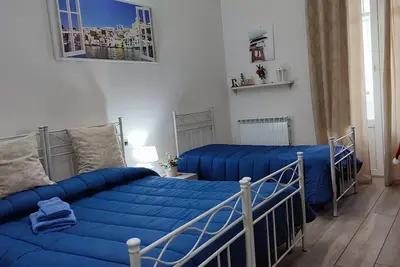Image de Apartment in the center of Taranto 20 meters from the pedestrian zone. No ztl