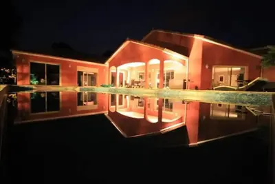 Image de Villa with Pool, Jaccuzi, pétanque court