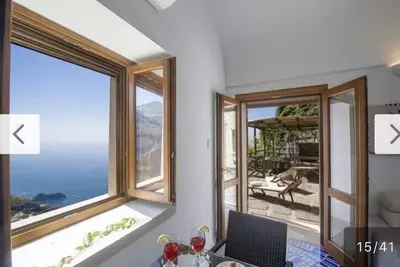Image de Villa With Terrace and Sea View