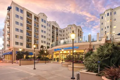 Image de Legoland, Oceanside Pier, California Surf Museum