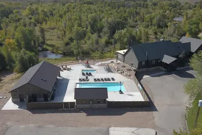 Image de Beautiful Lodge and River Ranch Property for up to 120 people.