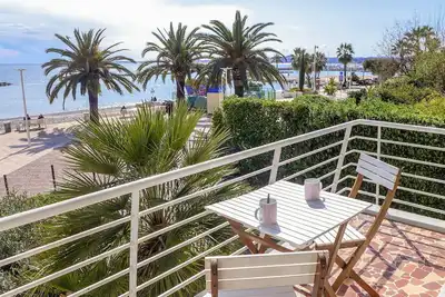 Image de Confortable appartement pour 4 personnes avec Wifi, Tv, terrasse et parking