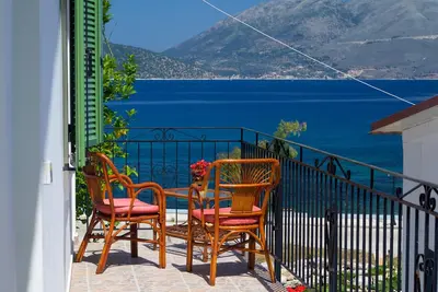 Image de Venetia's House with great sea view, 50 m from beach
