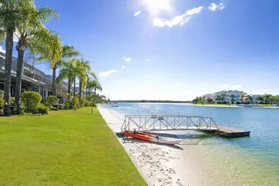 Image de Luxury Beachfront Access on Noosa River