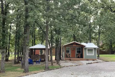Image de Rustic - In the Trees - Near Hiking, Water & Beach - Neighborhood Boat Ramp