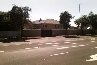Image de The White House in Fabulous Fish Hoek
