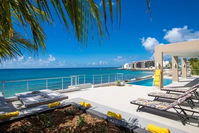 Image de * Holidays Specials* Alma - Direct Beach Access 4 Br Villa