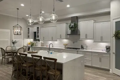 Image de Gated Family Home