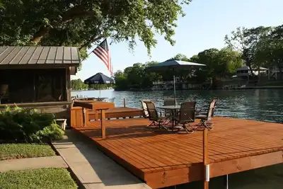 Image de Birdnest Family Lake House - Spacious Lake McQueeney Home
