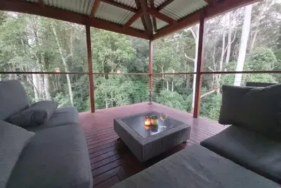 Image de Eucalyptus Escape - Privacy in the Hinterland
