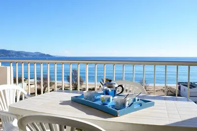 Image de Appartement 3 pièces avec parking, animaux admis, Le Lavandou