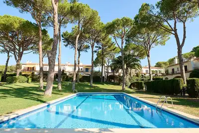 Image de 1cloe 01 -Belle maison jumelée avec piscine communautaire située à 750m de la plage de Llafranc,