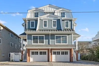 Image de Extremely Well Kept Townhouse