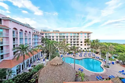 Image de Palm Beach Shores Resort - Beachfront Location - 1-Bedroom Condo
