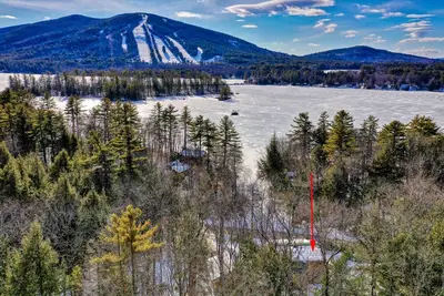 Image de Lake & ski view home with seasonal dock, kayaks, canoe, WiFi & foosball - dogs Ok