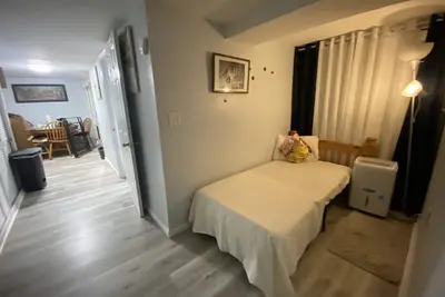 Image de Bel appartement de 2 chambres avec patio inclus pour profiter