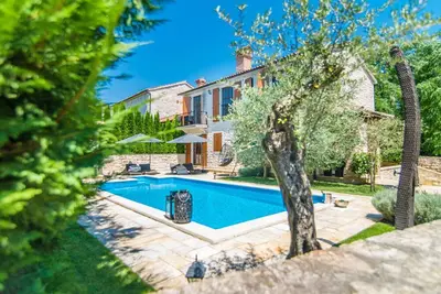 Image de Villa dans un style rustique typique de l'Istrie