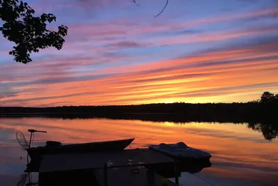 Image de Family lakefront home with private walk-in beach and dock at Stillwater Lake