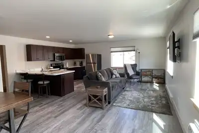 Image de Yellowstone Retreat Rentals Ua: two blocks from Yellowstone!