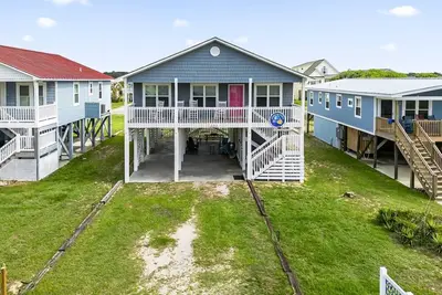 Image de Game on Fishes / 3312 W Beach Drive - Coastal Vacation Resorts