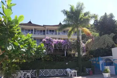 Image de Montego Bay Best Kept Secret 1 B/R Apartments - Block C, Unit 2
