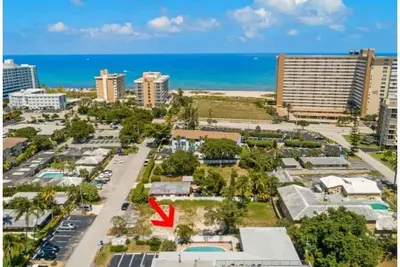 Image de Bright Pompano Beach Aparthotel: Poolside Bliss Just Steps from the Shore!