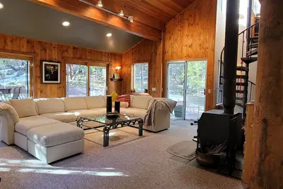 Image de Casa de los Arboles! Delight & Solitude Abound in the \"House of the Trees\"
