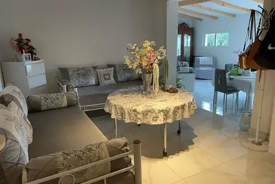 Image de Maison de vacance, Grand jardin, parking sécurisé, proche de commerces et Plage