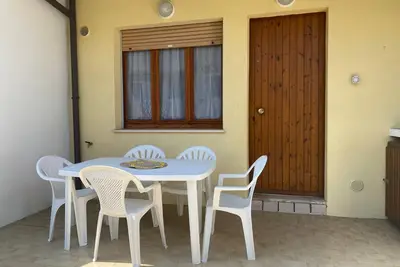 Image de M270 - Marcelli, three-room apartment with porch 100 meters from the sea
