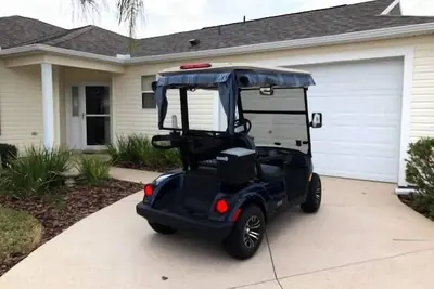 Image de Gas Cart Near Lake Sumter Landing Walk To Cane Garden For Dinner