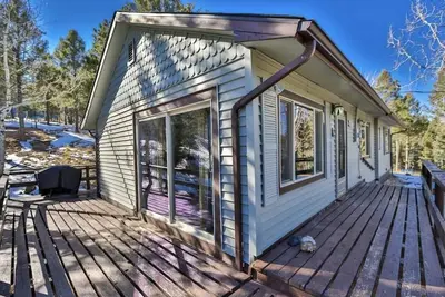 Image de Cozy Cabin bordering Pikes National Forest