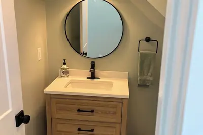 Image de 4 bedroom, 2. 5 bath new condo Beach Haven. 2-night minimum. Small dog friendly