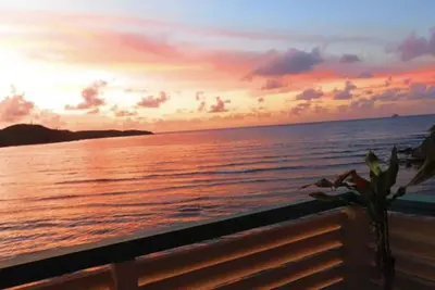 Image de Oceanfront 2 bedroom\/2bath in beautiful Bolongo Bay