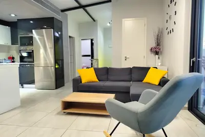 Image de New, Yianna's Modern Central home at Chania Koum kapi area! !