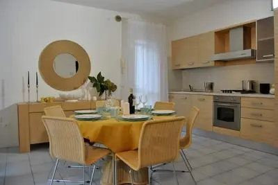 Image de Maison de vacances Caorle pour 1 - 6 personnes avec 3 chambres à coucher - Maison mitoyenne