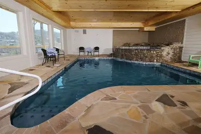 Image de Swim Under a Waterfall, Admire Scenic Views & Make S'mores by Starlight - Splash 'N Heavenly Views