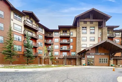 Image de Lovely home in ski-in/ski-out complex with washer & dryer + shared pool/hot tub
