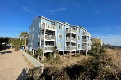 Image de Shores of Surfside I - 205 by RedAwning