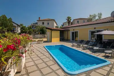 Image de Maison Tonica (63061-K1)