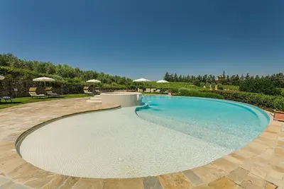 Image de Maison de vacances privée avec climatisation, bain à remous, sauna, piscine, Wifi, Tv, balcon