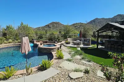 Image de 5-bedroom vacation home 8 minutes from Menifee Lakes Golf Course