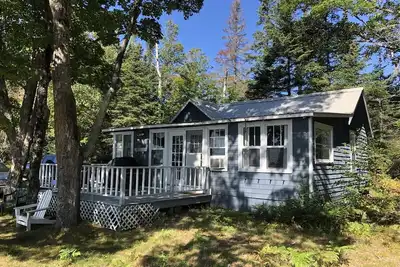 Image de Barge Bay - Home with 400 Feet of Sand Beach Steps Away!
