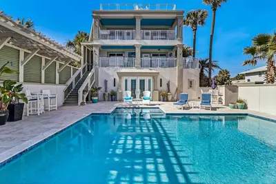Image de Unbelievable Oceanfront Home, 6 bed/8 bath, 3036 S. Fletcher, Private Pool