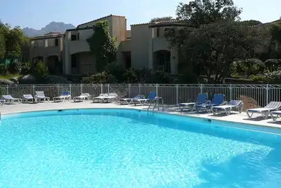 Grand studio, terrasse vue mer