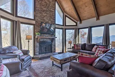 Image de 6 Br Retreat - Amazing views over the Smoky Mountains w/ Fast Internet