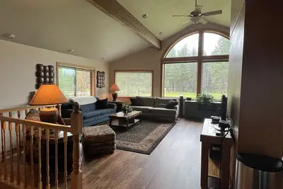 Image de Relax by Priest Lake your cozy retreat within 2 miles to Elkins and the lake
