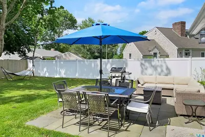 Image de Updated, Pups ok, Wifi, Ac, fenced in yard, near beaches