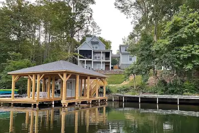 Image de đź’ĄIncredible Sunset Viewsđź’ĄNew Buildđź’ĄLarge Boathouse! đź’ĄKayaks & More Included! !