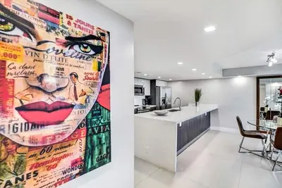 Image de Sunset Hideaway! Direct Water Views, Renovated 2 Bedroom Condo
